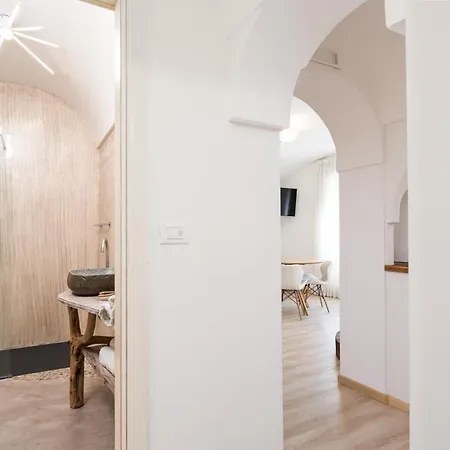 Giojas125- Monolocale Per 2 Persone *